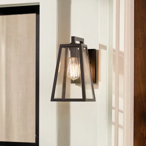 Classic Outdoor Wall Light with Clear Glass and Wet-Rated Durability - Image 7