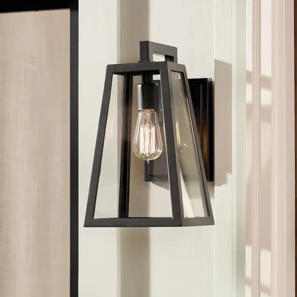 Classic Outdoor Wall Light with Clear Glass and Wet-Rated Durability - Image 7