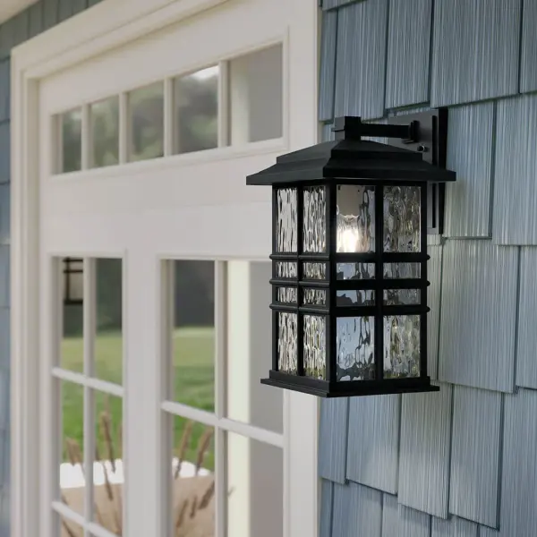 Classic Outdoor Wall Light with Hammered Glass and Weather Protection - Image 4