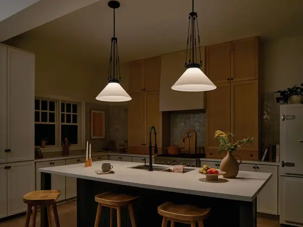 Albers Pendant in Black - Image 10