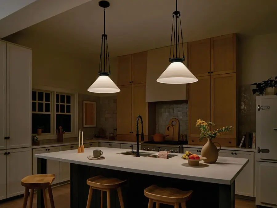 Albers Pendant in Black - Image 10