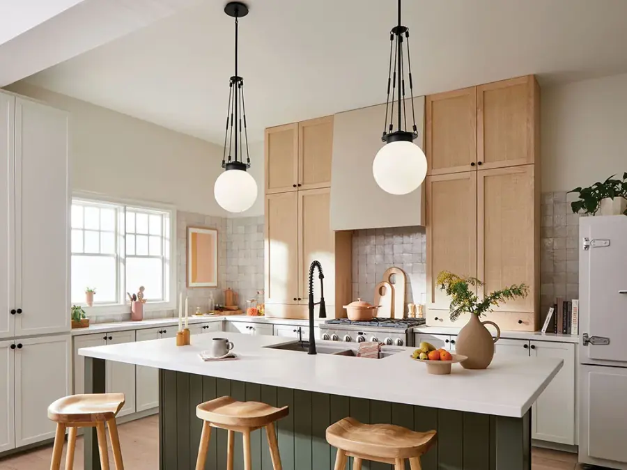 Albers Pendant in Black - Image 8