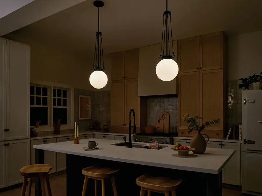 Albers Pendant in Black - Image 9