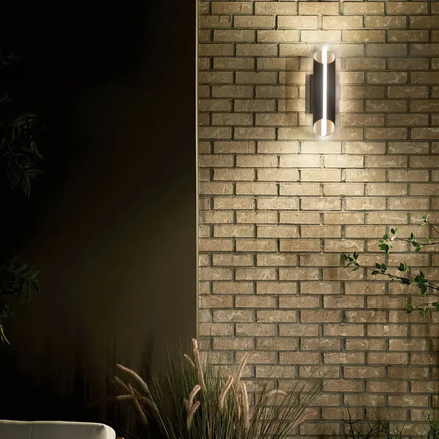 Sleek Contemporary Outdoor Wall Light with Integrated LED - Image 6