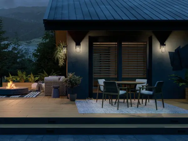 Modern Outdoor Wall Light with Industrial Edge and Wet-Rated Durability - Image 9