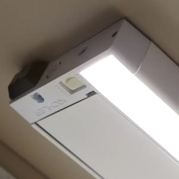 6U Series 22" LED Under Cabinet Light - Image 4