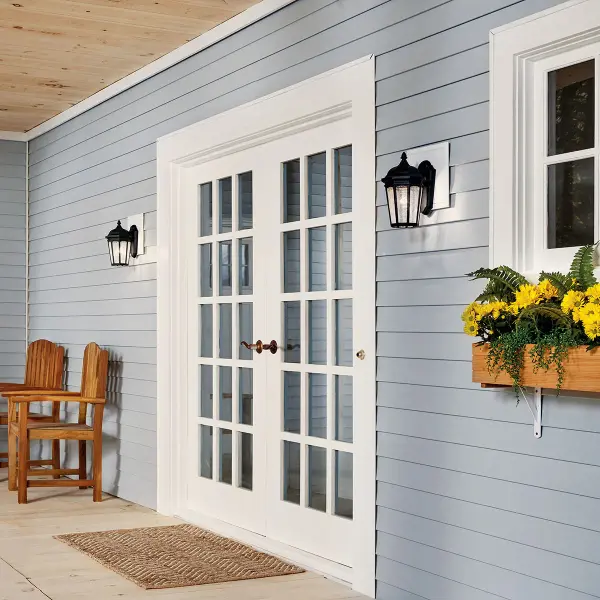 Classic Outdoor Wall Light with Seeded Glass Charm - Image 3