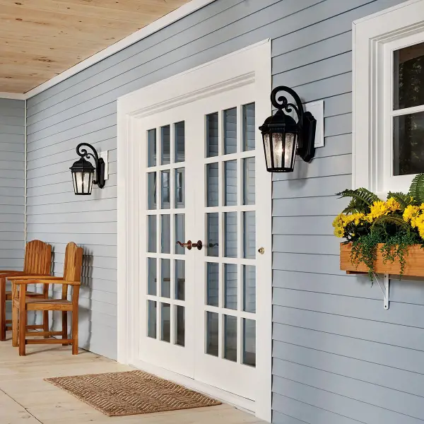 Classic Outdoor Wall Light with Timeless Seeded Glass Charm - Image 3