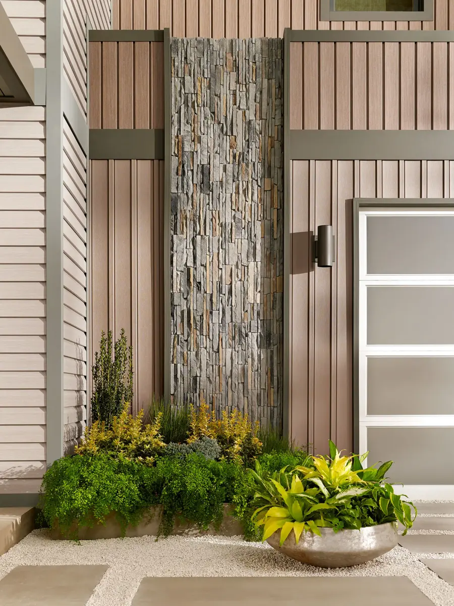 Versatile Contemporary Outdoor Wall Light with Up/Down Illumination - Image 4