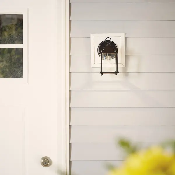 Barrie Outdoor Wall Light - Image 3