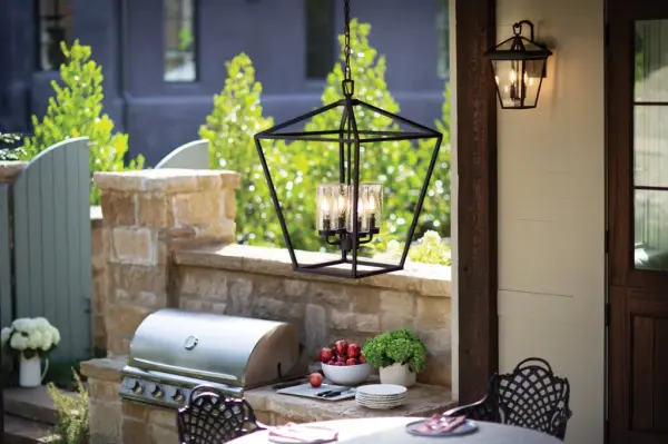 The clean and classic design of Alford Place is the epitome of timeless elegance. A traditional silhouette reminiscent of traditional lantern styles is crafted from precisely die-cast aluminum and provides excellent illumination on all sides. Part of the Estate Series, the Alford Place family offers a curated breadth of coordinating fixtures to create a cohesive aesthetic across your entire property. - alternate view