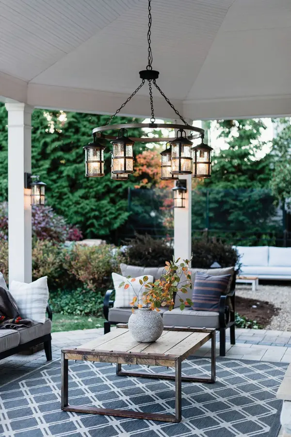 Large Single Tier Chandelier - Image 6