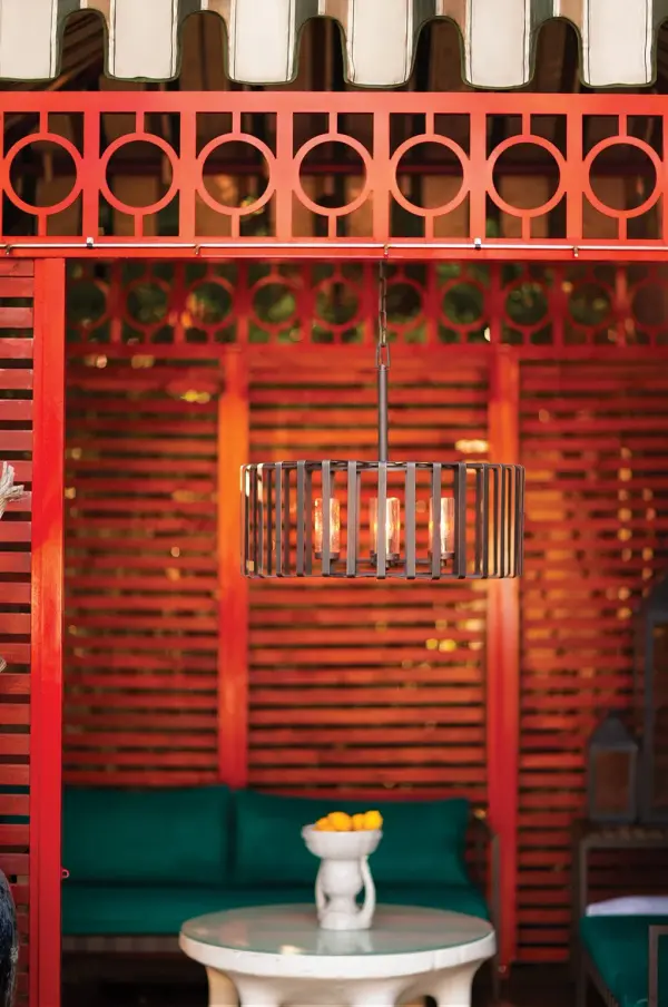 Medium Single Tier Chandelier - Image 5