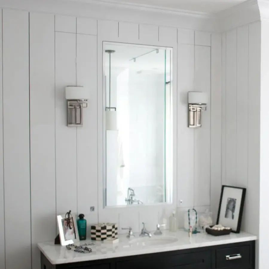 Medium Single Light Vanity - Image 6