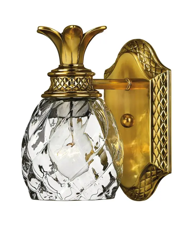 A Hinkley classic, the ornate Plantation collection features exceptional pineapple-shaped, clear optic glass that makes a noble statement. The elaborate, decorative cast detailing is accentuated by its lush finish. - alternate view