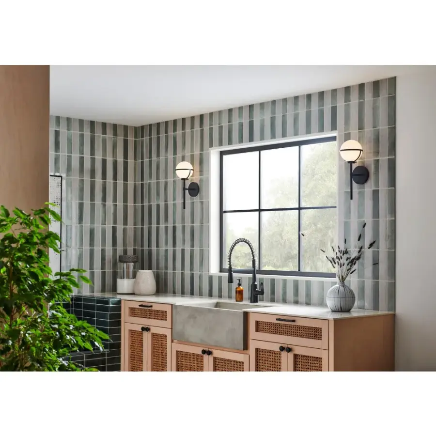 Hollis LED Vanity Light in Black - Image 7