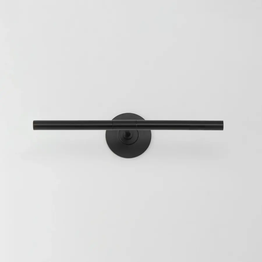 Dorian 18" Picture Light in Matte Black - Image 3