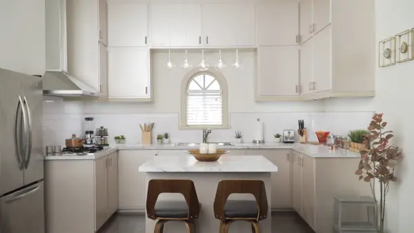 Larmes Linear Pendant with Clear Teardrops - Image 5