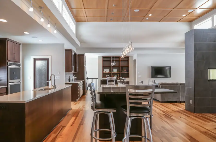 Larmes LED Single Pendant in Polished Chrome - Image 6