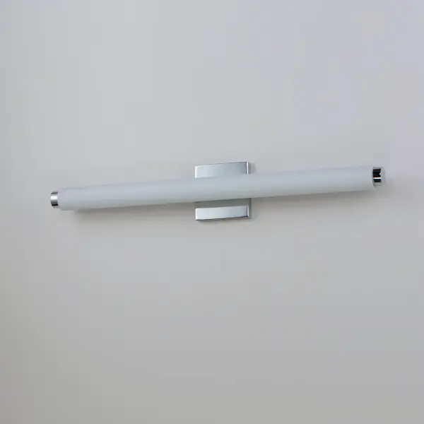 Versatile LED Bath Bar with Adjustable Color Temperature - Image 4
