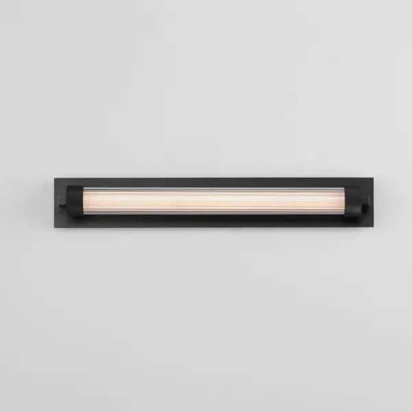 Doric 18" LED Wall Sconce in Matte Black - Image 3