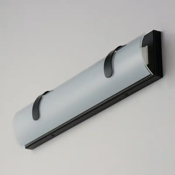 Clutch 22" LED Bath Vanity Light - Image 2