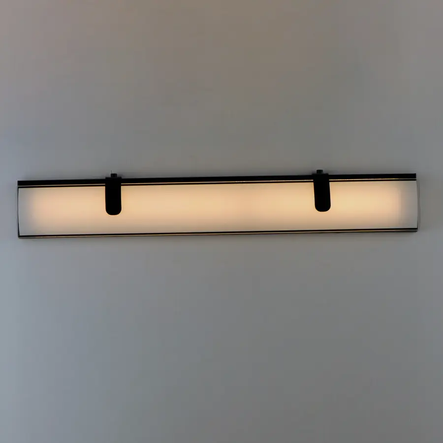 Clutch 30" LED Bath Vanity Light - Image 3