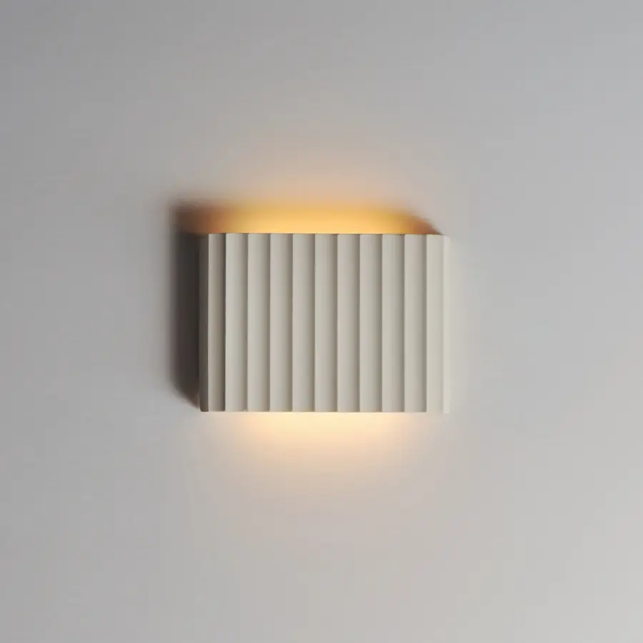 Modern Concrete Sconce Blends Classical Design with LED Efficiency - Image 3