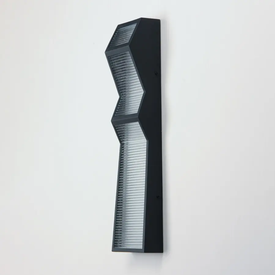 ADA-Compliant Modern LED Sconce with Striking Ribbed Glass Design - Image 4