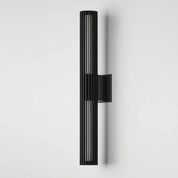 Citadel 28" LED Outdoor Wall Sconce - Image 4