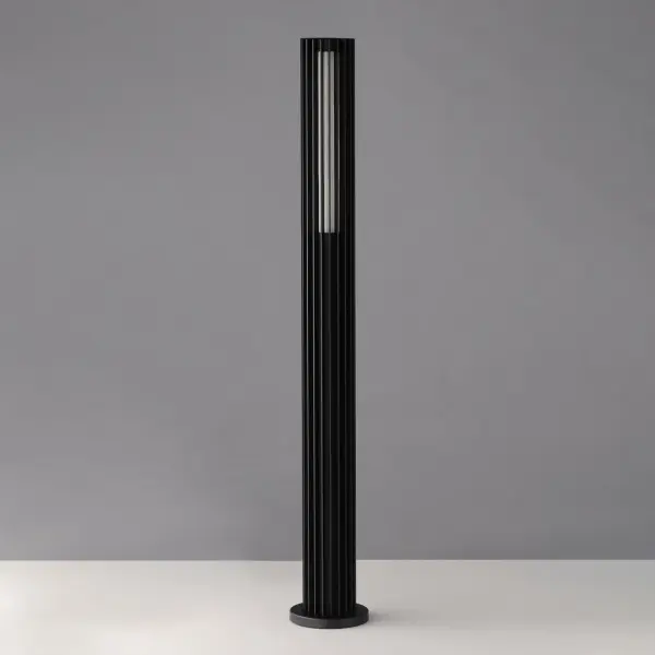 Citadel Outdoor Pathway Light - Image 2