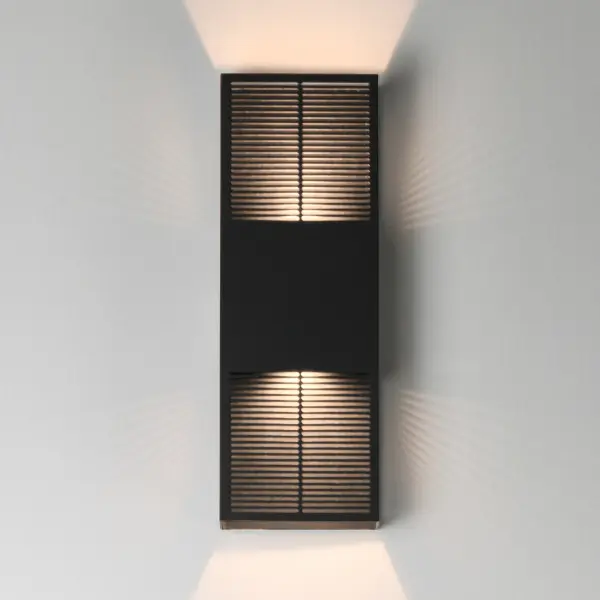 Grate 18" LED Outdoor Wall Sconce in Matte Black - Image 3