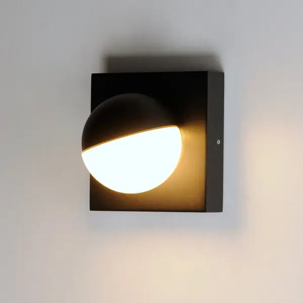 Alumilux Majik LED Wall Sconce - Image 3