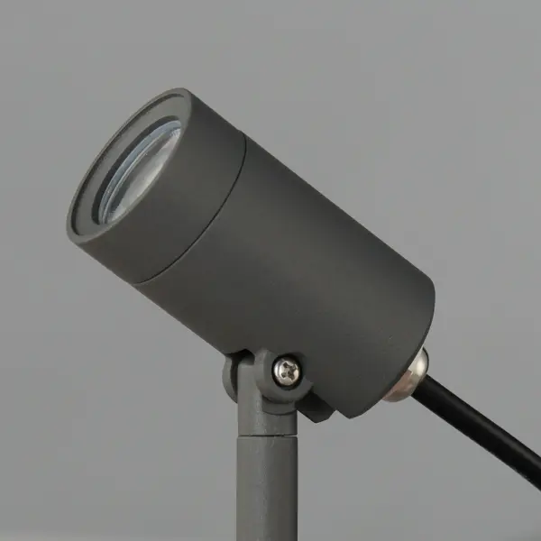 Alumilux Landscape Outdoor Pathway Light - Image 4