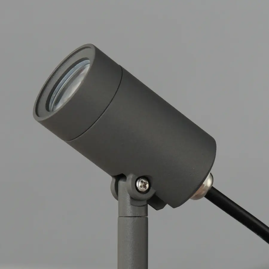 Alumilux Landscape Outdoor Pathway Light - Image 4