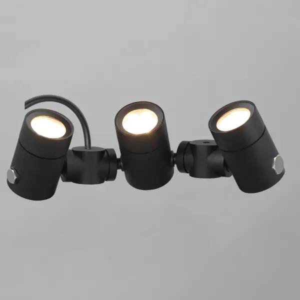 Tree Hugger 3-Light Outdoor Pathway Spot Light - Image 4