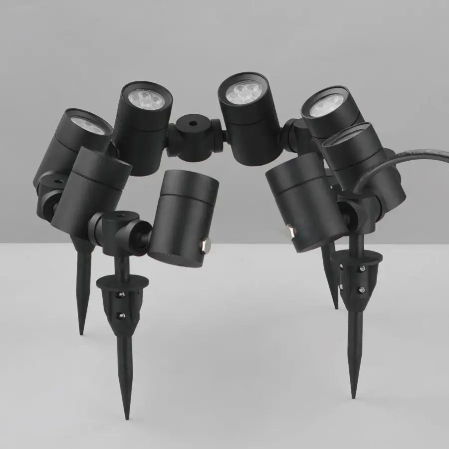 Innovative Wrap-Around LED Spot Lighting for Trees and Posts - Image 4