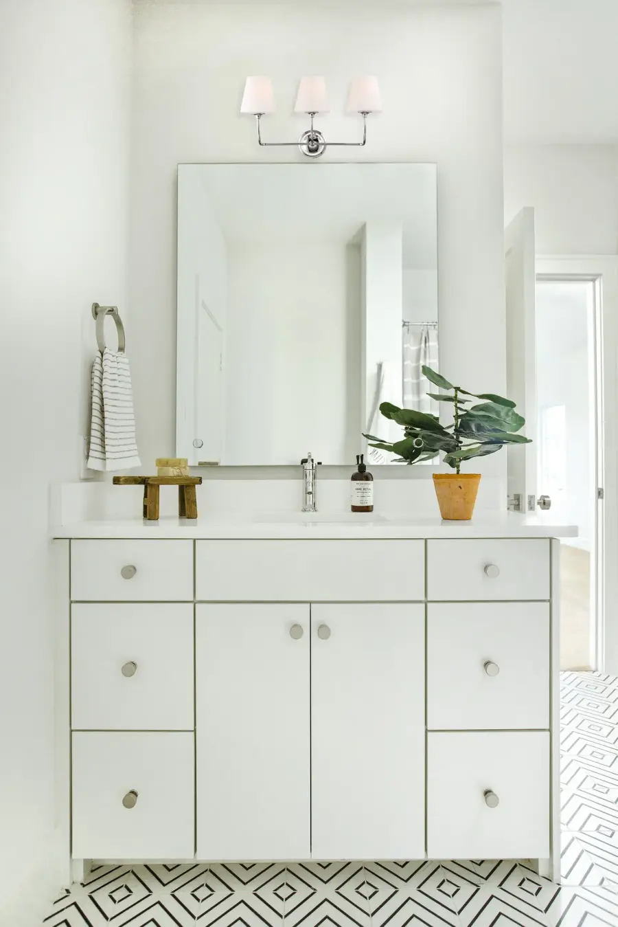 Sylvan 23.25" Bathroom Vanity Light - Image 6