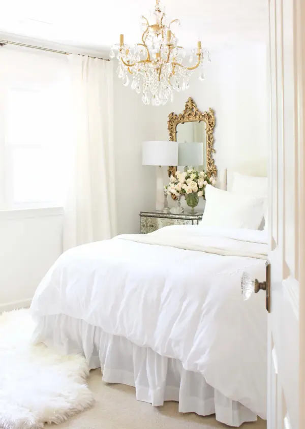Filmore 23" Antique Gold Chandelier - Image 14