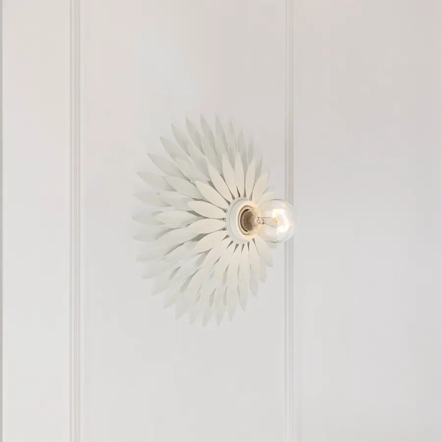 Broche 11" Floral Leaf Sconce - Image 10
