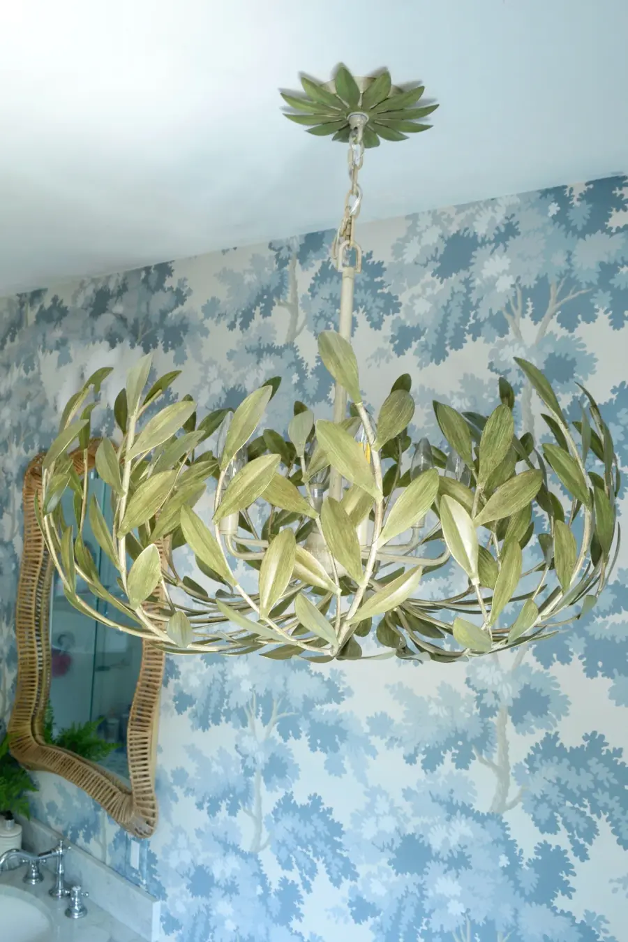 Broche 27" Chandelier in Champagne Green Tea - Image 32