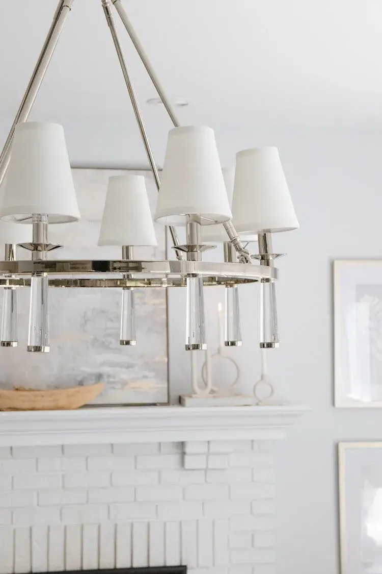 Baxter 31.5" Chandelier in Aged Brass - Image 14