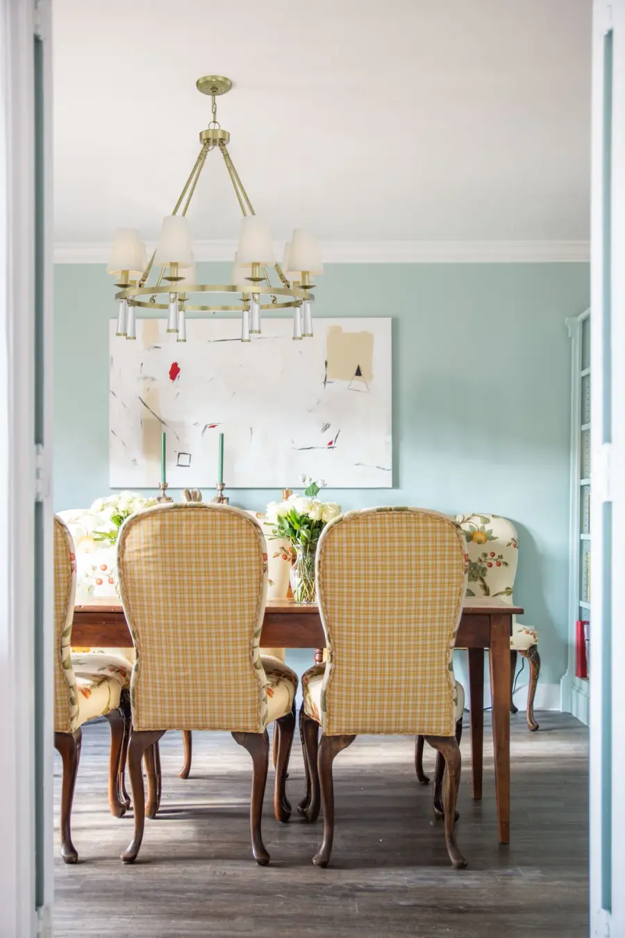 Baxter 31.5" Chandelier in Aged Brass - Image 5