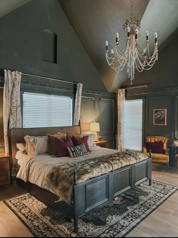 Arcadia 26.75" Crystal Chandelier - Image 7
