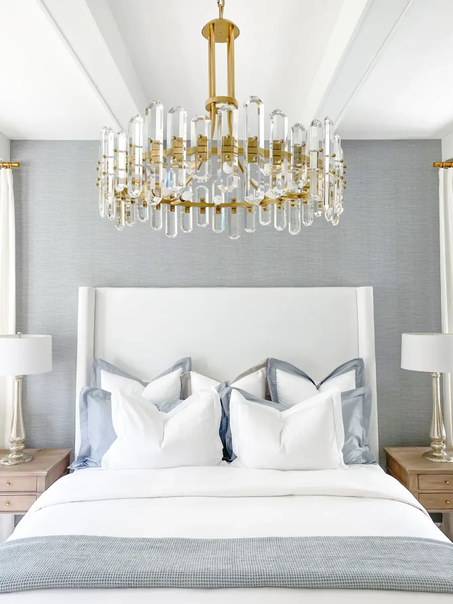 Bolton 31" Crystal Chandelier - Image 7