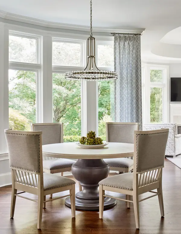 Clover 28.75" Chandelier in Aged Brass - Image 5