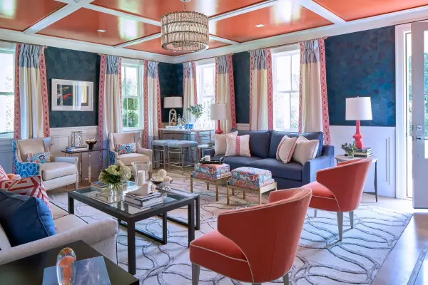 Architectural Modern Chandelier with Sculptural Lucite Design - Image 6