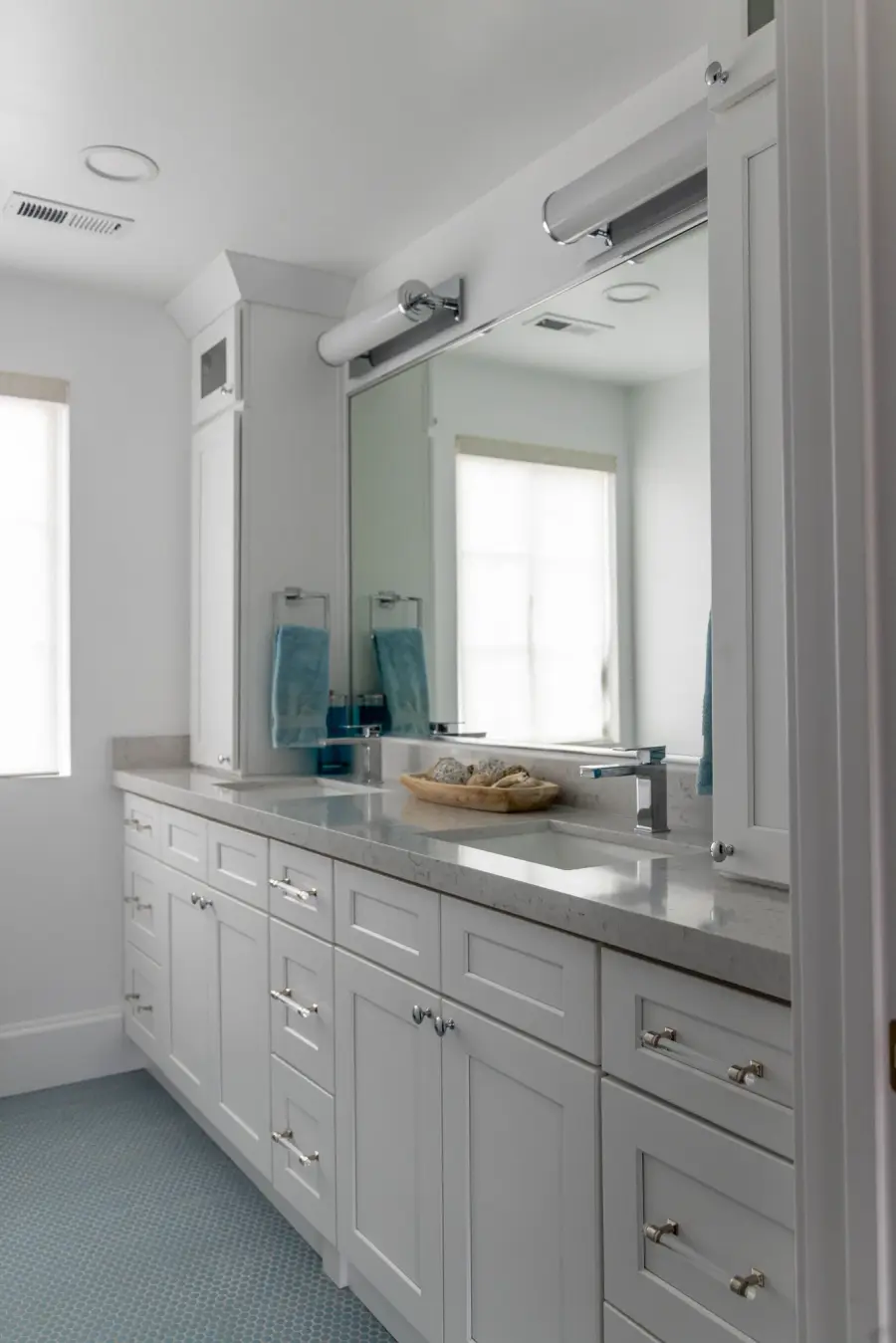 Foster 5" LED Bathroom Vanity Light - Image 10