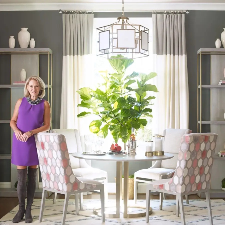Hillcrest 28" Chandelier in Vibrant Gold - Image 3