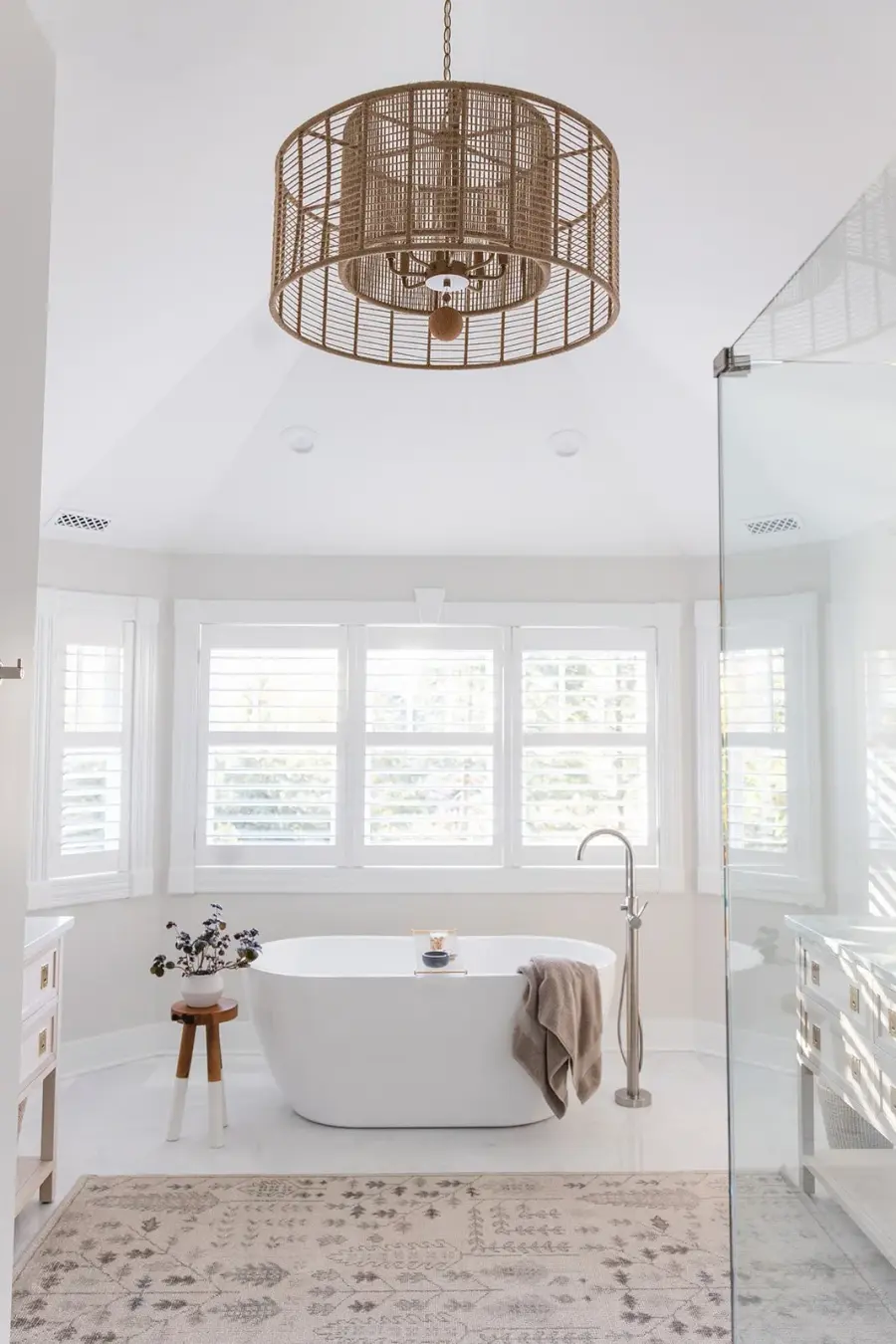 Jayna 31.25" Chandelier - Image 5